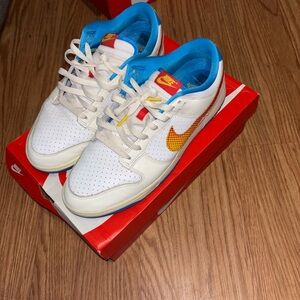 Nike White and Blue Sneakers with Retro Styling